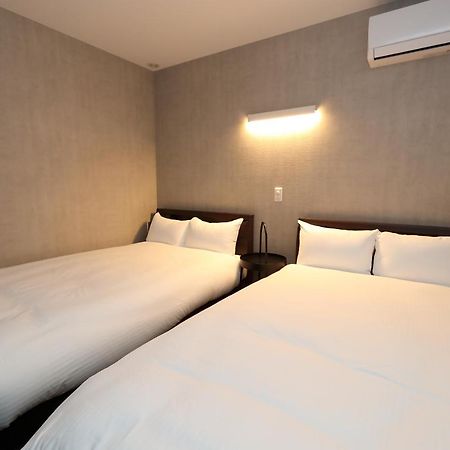 White Crystal Roomb Fukuoka  Exterior photo