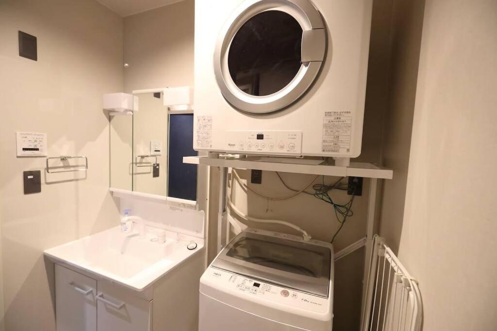 White Crystal Roomb Fukuoka  Exterior photo