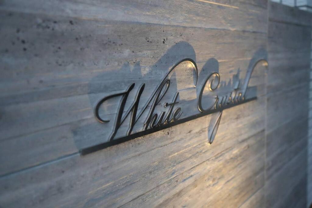 White Crystal Roomb Fukuoka  Exterior photo