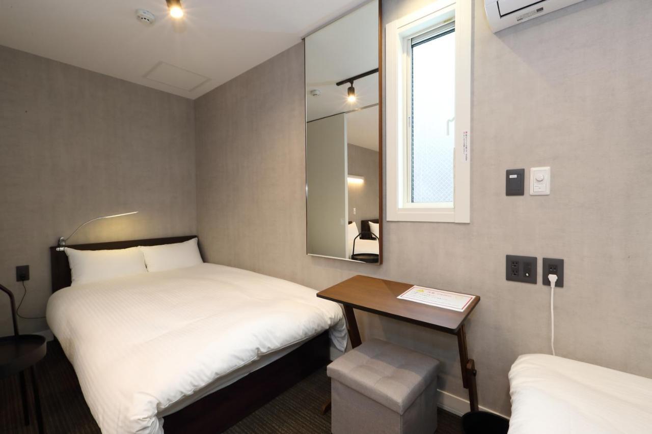 White Crystal Roomb Fukuoka  Exterior photo